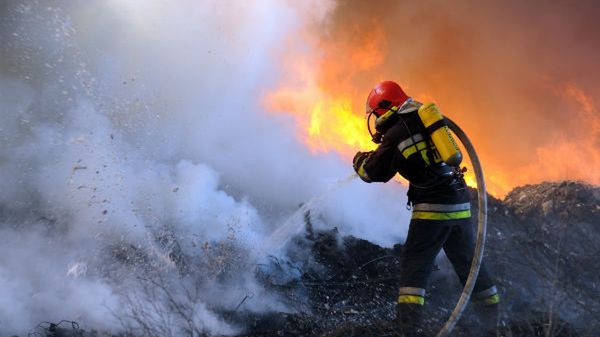 Strażacy walczą z żywiołem