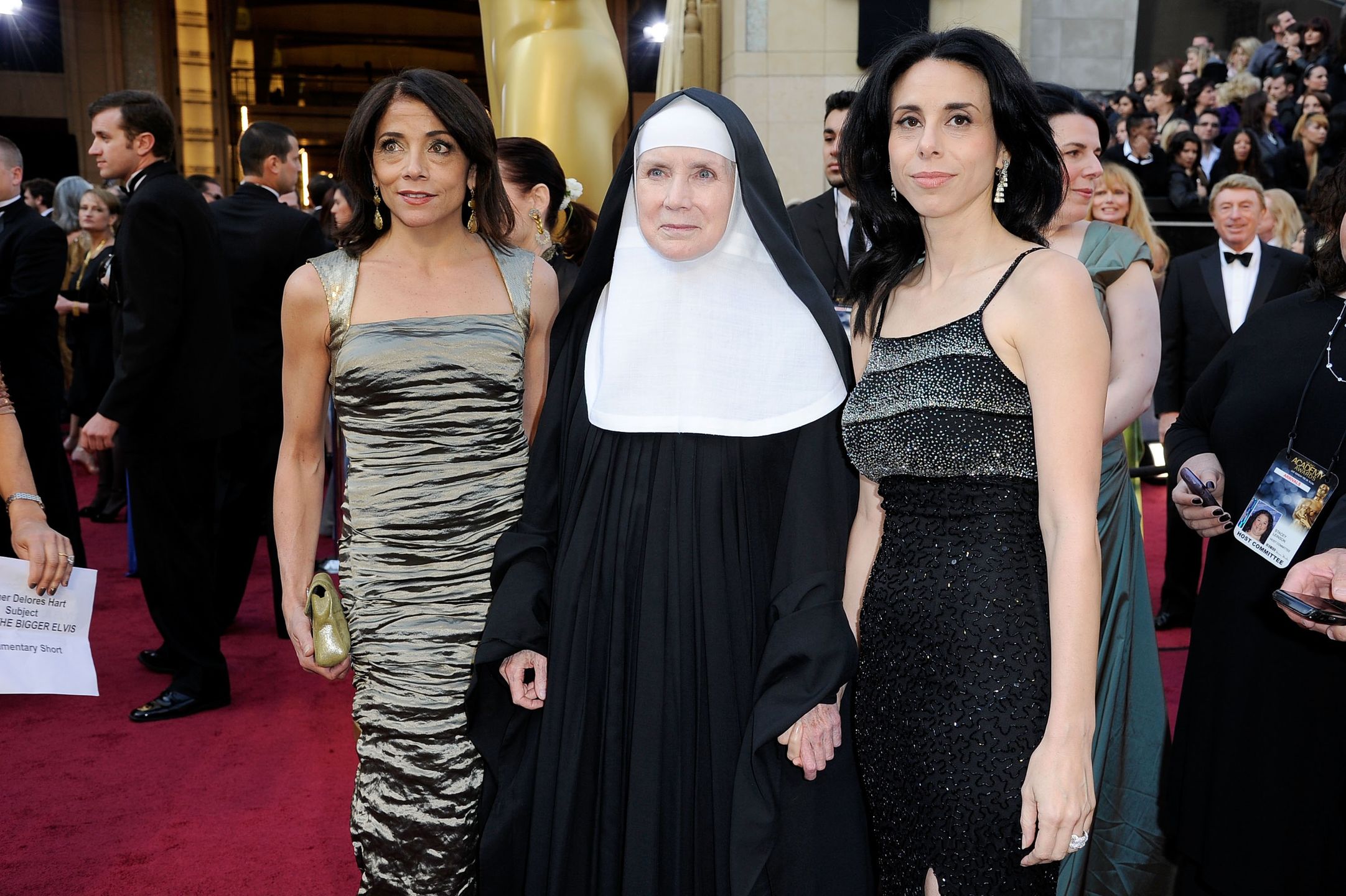 arrives at the 84th Annual Academy Awards held at the Hollywood & Highland Center on February 26, 2012 in Hollywood, California. 