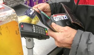 Płatność zbliżeniowa częściej z PIN-em. Ma być bezpieczniej