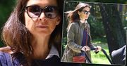 Roznegliżowana Marta Kaczyńska krąży z wózkiem po miejskim parku! W takim odważnym stroju wygląda jak Irina Shayk!