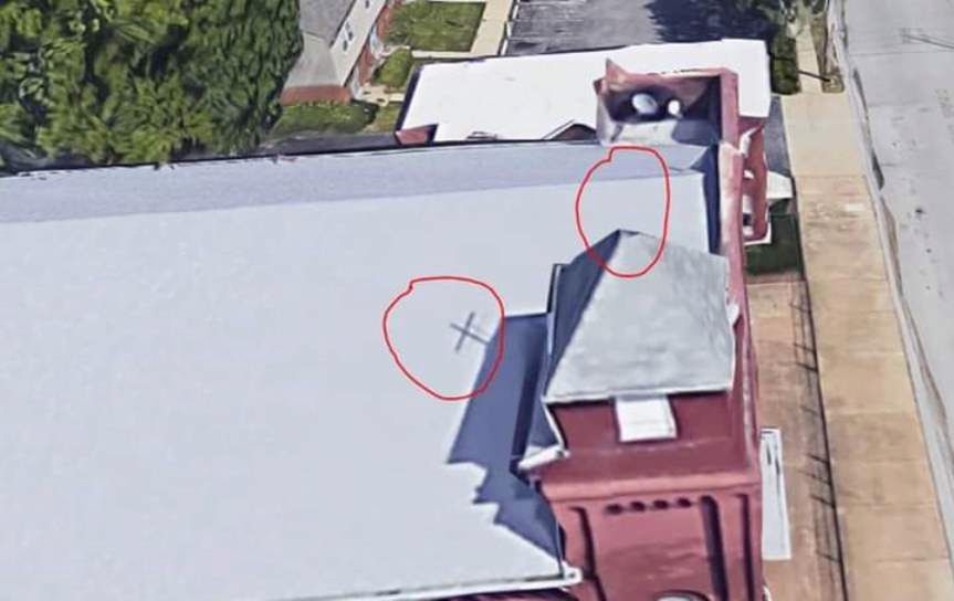 "Google Maps usuwa krzyże z kościołów". Cejrowski węszy spisek