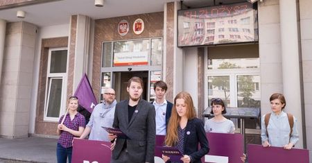 Napaść na 14-letnią Turczynkę. Rada Dzielnicy Ochota zwołała nadzwyczajną sesję