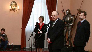 Marek Borowski podczas spotkania z dziennikarzami