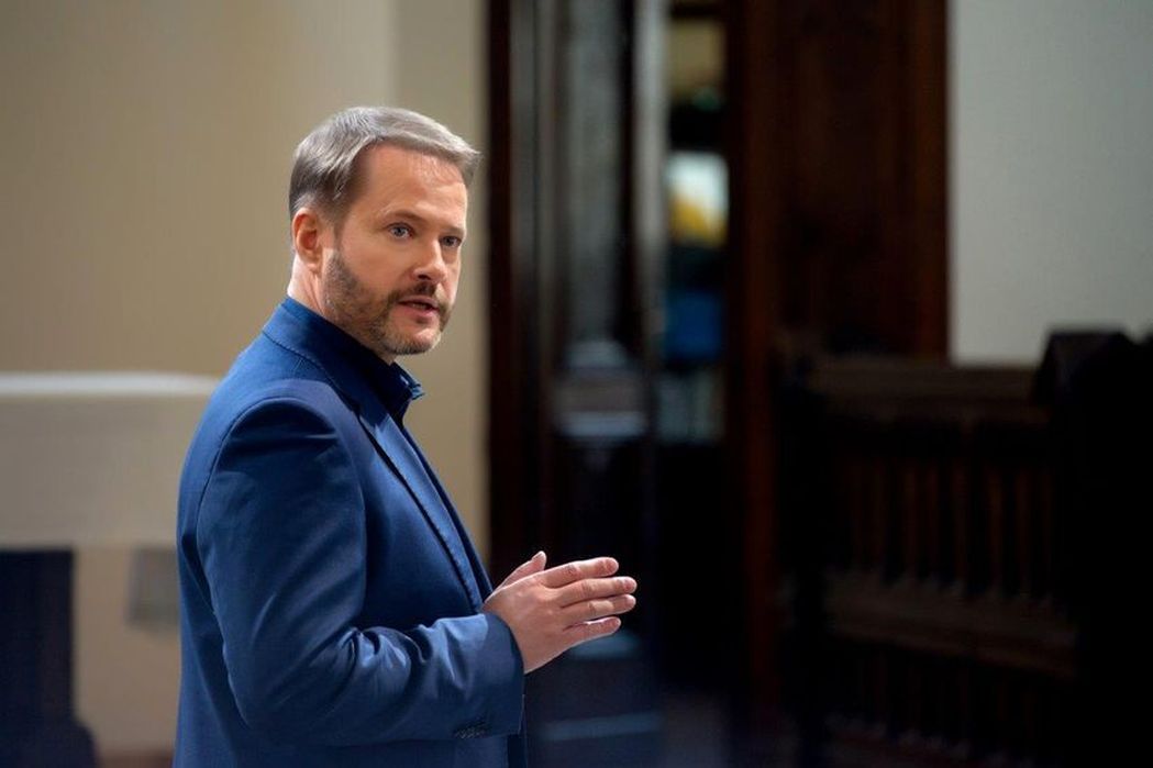 Nie tylko "Ojciec Mateusz". Artur Żmijewski o najbliższych planach filmowych