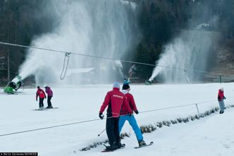 Narty w Polsce. Nikt już nie liczy na opady śniegu. Zarabiają tylko ci, których stać na naśnieżanie