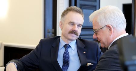 Zmiany w rządzie po wyborach. Prof. Waldemar Paruch zostanie ministrem