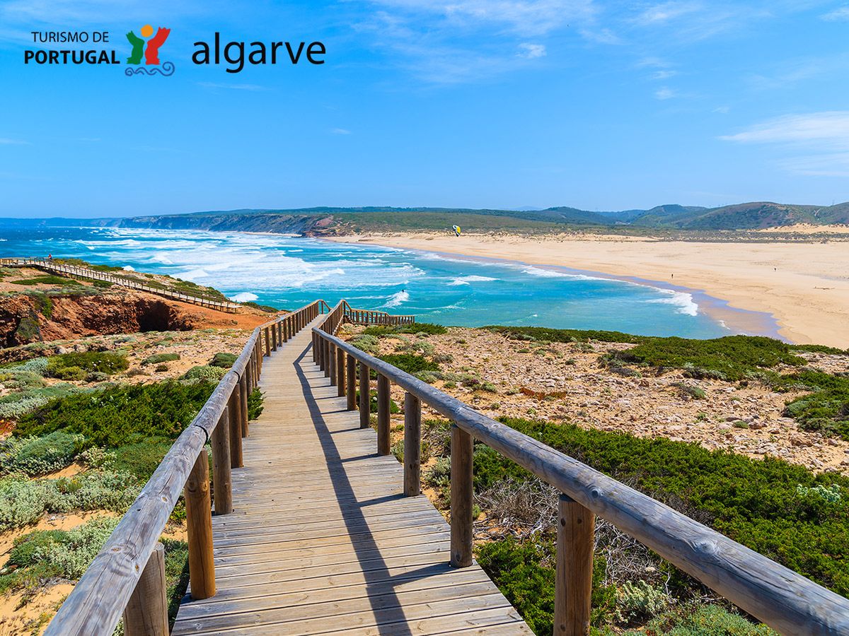 Region Algarve - nieokiełznany krajobraz przyrody, flamingi i nietknięte czasem zabytki