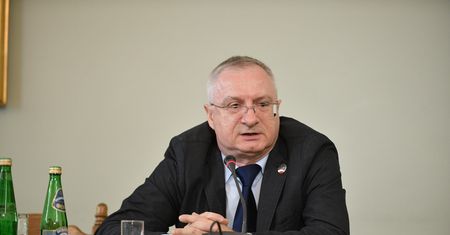 Były szef ABW Krzysztof Bondaryk ma usłyszeć zarzuty. "Mam czyste sumienie"
