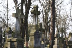 Koronawirus w Warszawie. Cmentarze w stolicy zamknięte dla odwiedzających