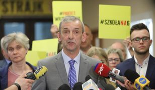 Pensja nauczyciela uzależniona od pensji minimalnej. ZNP zbiera podpisy pod projektem obywatelskim