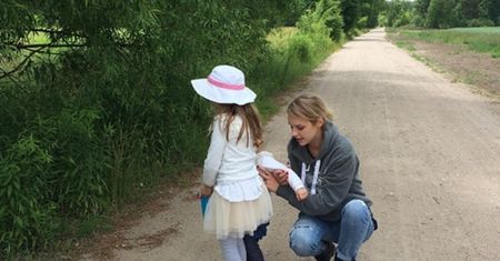 Magdalena Mielcarz chce, by jej córki znały język polski. Uczy je, ale nie jest łatwo