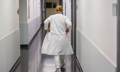Trzydziestu lekarzy odchodzi z pracy. Nie chcą zarabiać mniej niż rezydenci