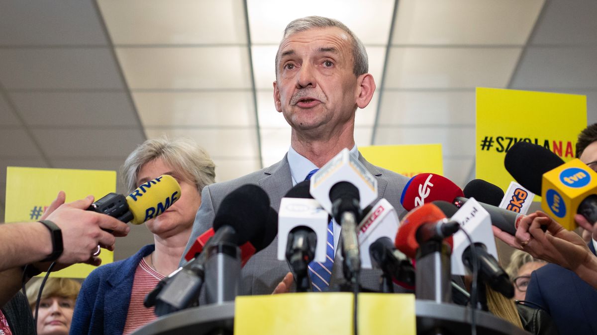 "Co miesiąc protest w innym mieście", zapowiada ZNP