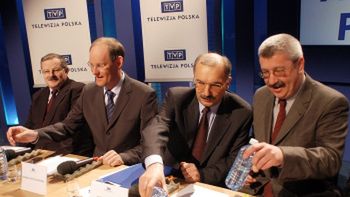 Tadeusz Skoczek, Robert Kwiatkowski, Antoni Dragan i Jan Dworak podczas posiedzenia kolegium