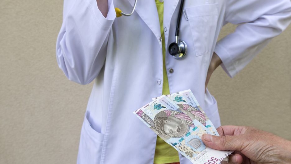 Lekarze nie oczekują od pacjentów łapówek