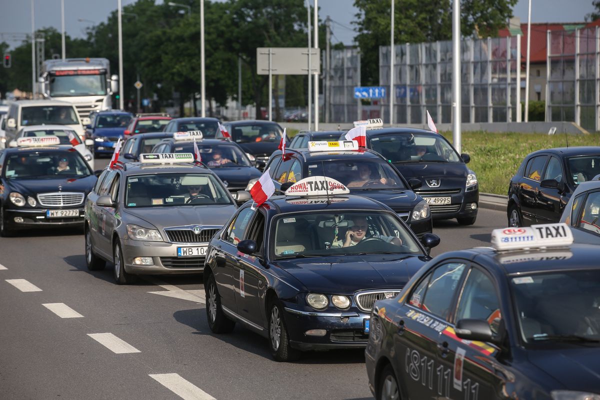 Protest taksówkarzy przeciwko nieuczciwej konkurencji