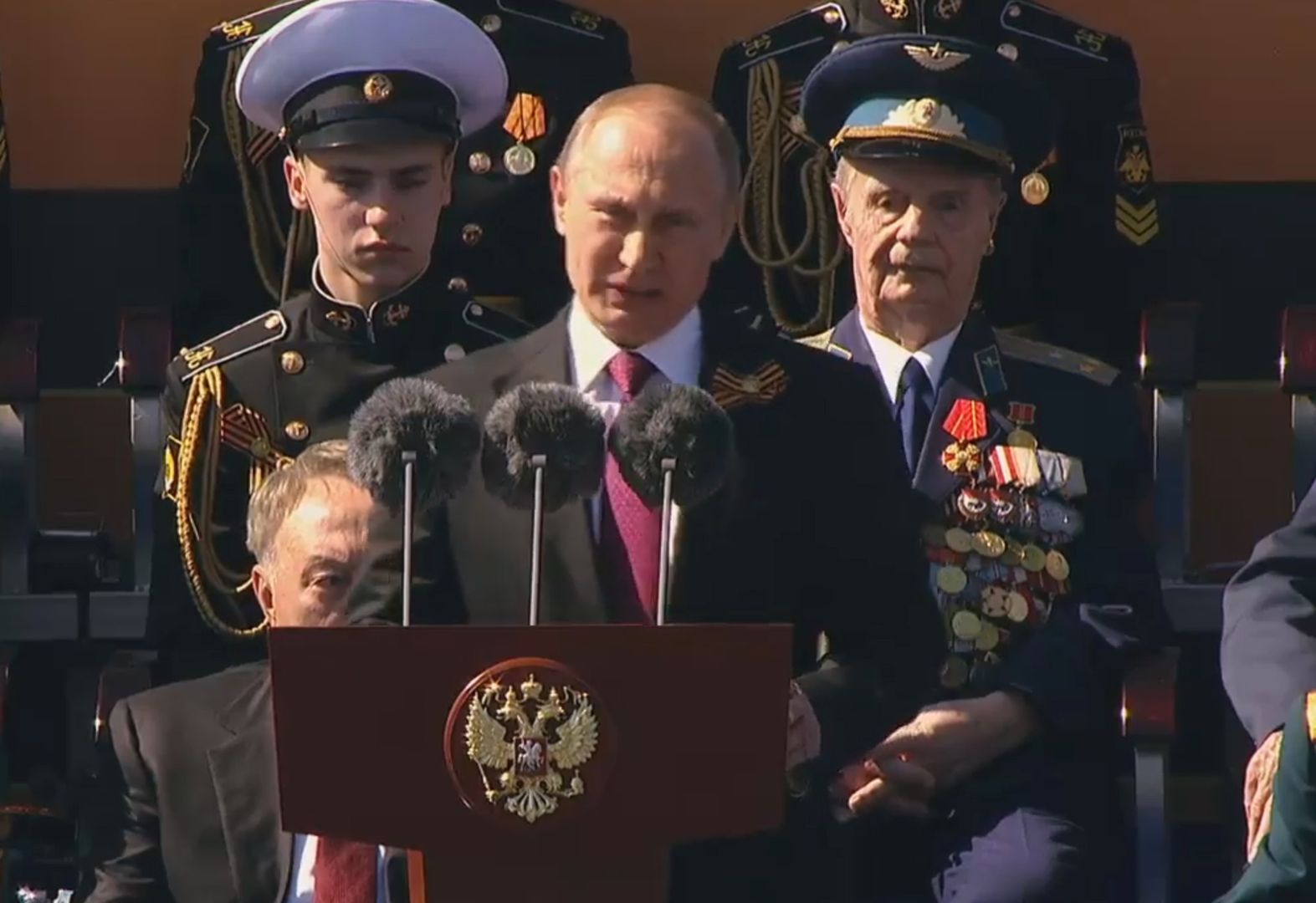 Władimir Putin na defiladzie wojskowej