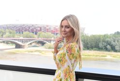 Agnieszka Woźniak-Starak w stylizacji za 9 tys. zł. Ochoczo pozowała fotoreporterom