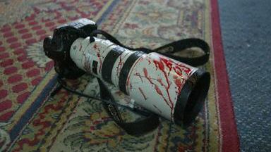 Aparat zgubiony przez jednego z dziennikarzy (fot.AFP)