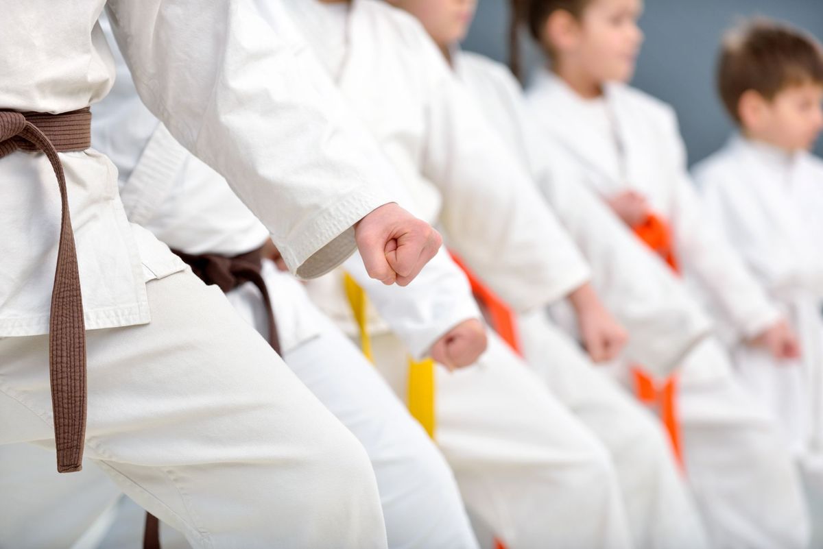 Karate - sztuka walki pustymi rękoma. Historia i ciosy karate