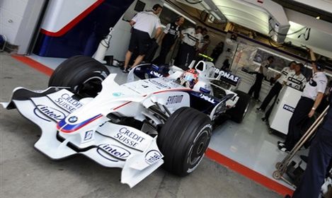 "Presja paraliżuje BMW Sauber"