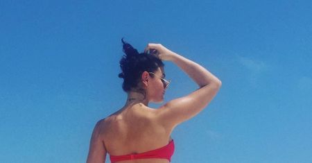 Honorata Skarbek w bikini na plaży. Dokąd wyjechała?