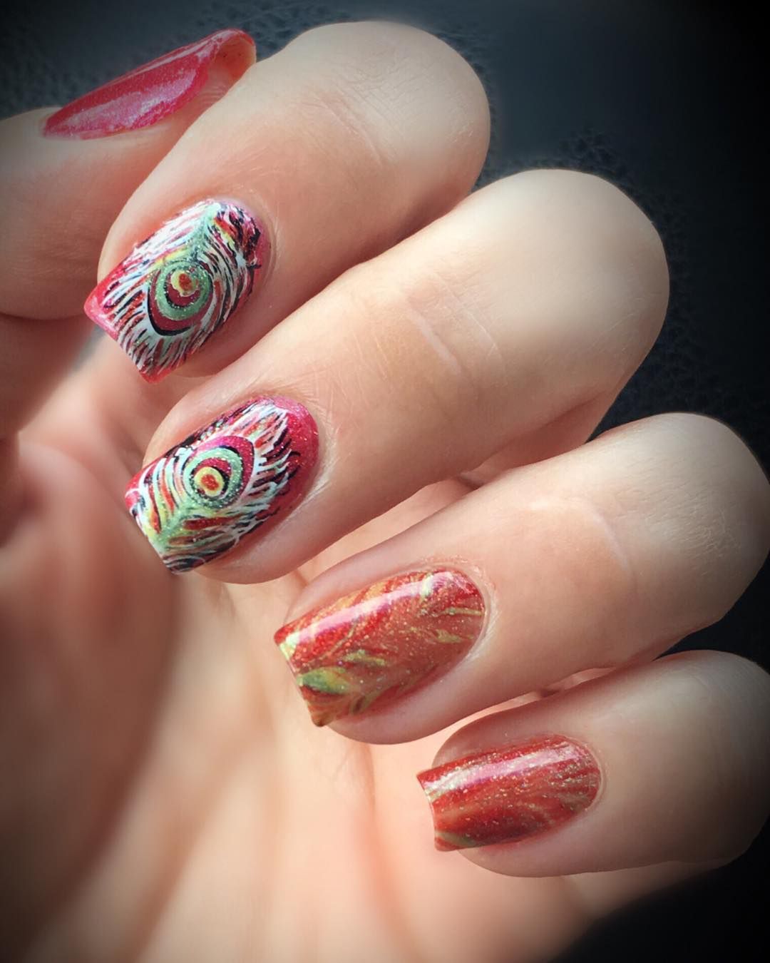 Water marble - paznokcie na wodzie. Najmodniejsze propozycje