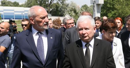 Leszek Miller: Jarosław Kaczyński celowo pominął prezydenta