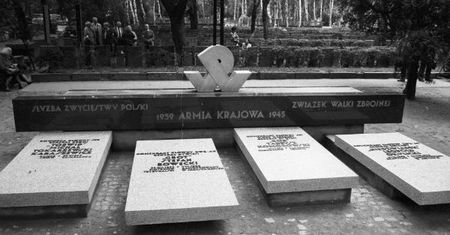 Marta Tychmanowicz: Ten rozkaz miał uchronić żołnierzy AK przed represjami