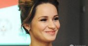 Ewelina Lisowska w sukience za 170 złotych na wyjątkowej konferencji. Znamy szczegóły jej bardzo eleganckiej stylizacji