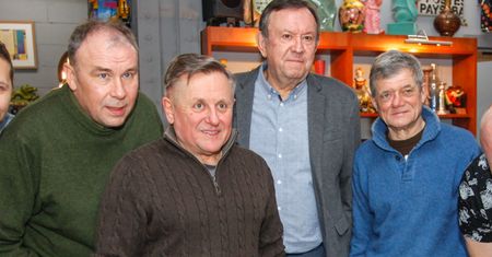 Obsypana nagrodami legenda kina dorabia, wykonując prace fizyczne. Mówi wprost w jakich warunkach żyje: „Mamy 51 metrów, są 3 osoby”
