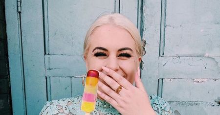 Modelka XXL, body positive i "zmarszczki na pupie". Nowa kampania święci triumfy