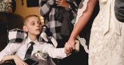 12-latek chory na raka marzył, by odprowadzić matkę do ołtarza. Jego historia wzrusza do łez