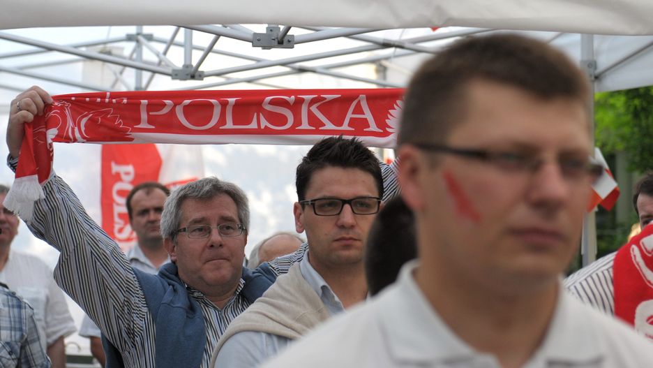 Ryszard Czarnecki (z szalikiem), wiceprezes Polskiego Związku Piłki Siatkowej