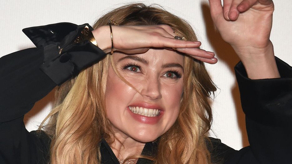 Amber Heard zagrała jedną z głównych ról w "Aquamanie" Jamesa Wana z 2018 r.
