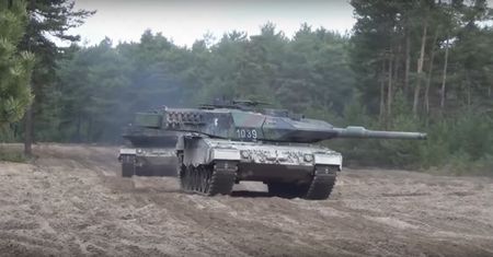 Czołgi Leopard 2A5 doczekają się garaży. Ministerstwo Obrony Narodowej zawarło umowę