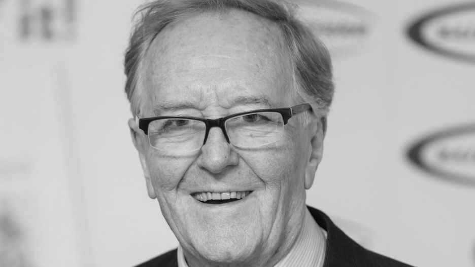 Robert Hardy