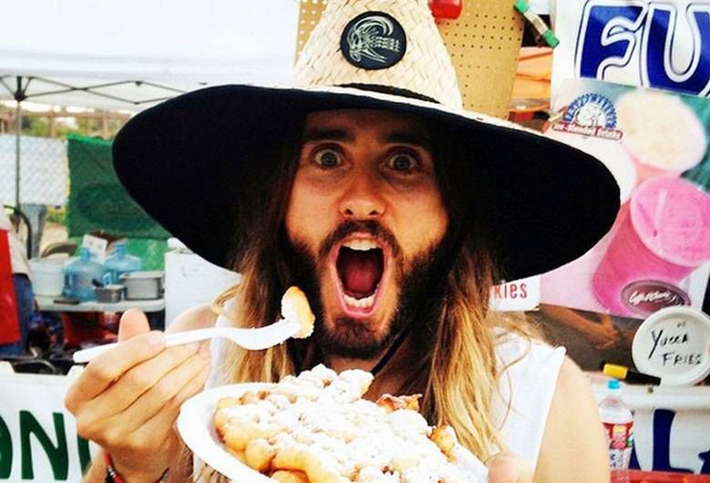 Jared Leto szokuje podczas koncertów