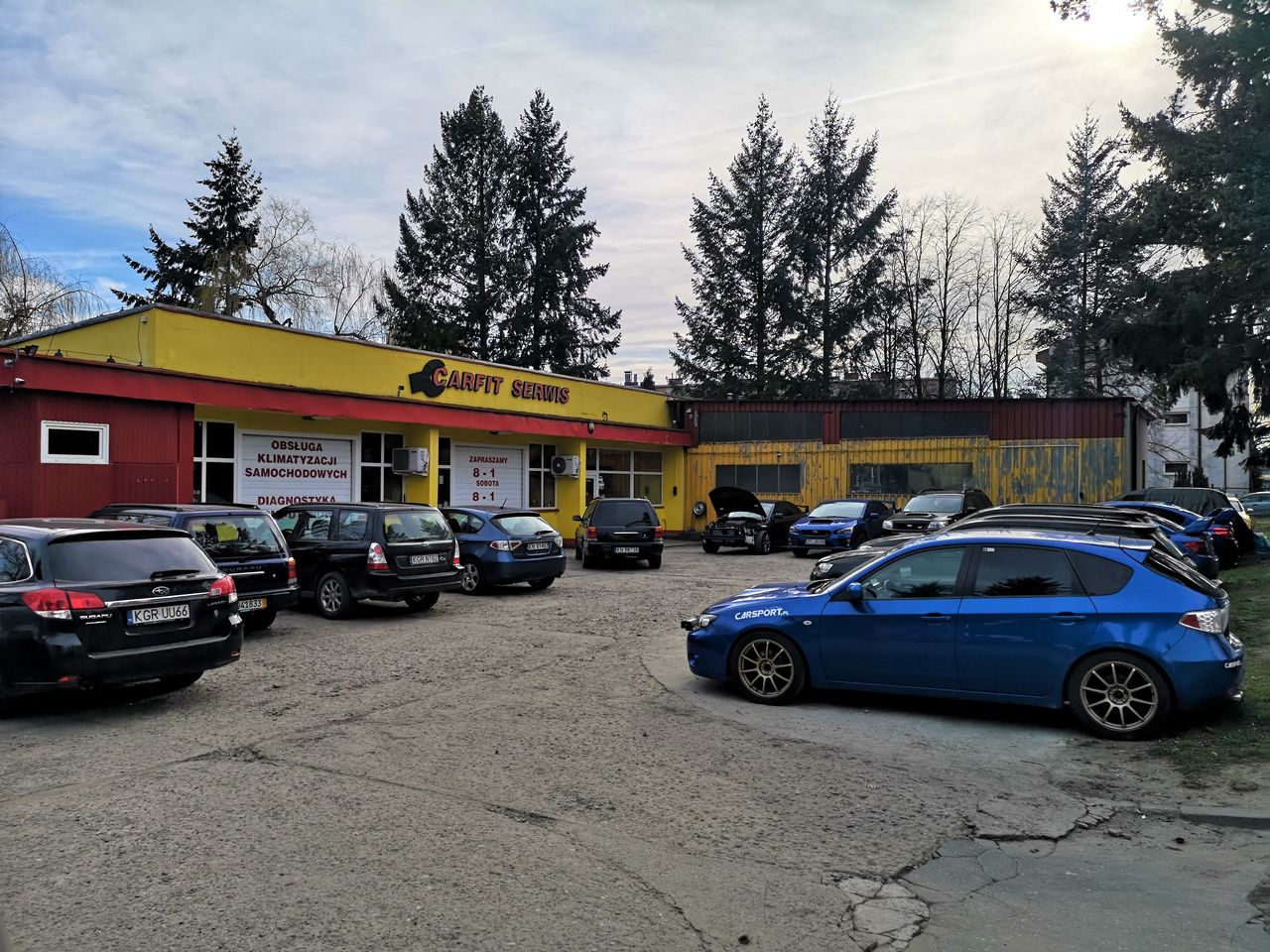Przygraniczny biznes kuleje przez wirusa. "Jak mam oddać auto klientowi ze Słowacji?"
