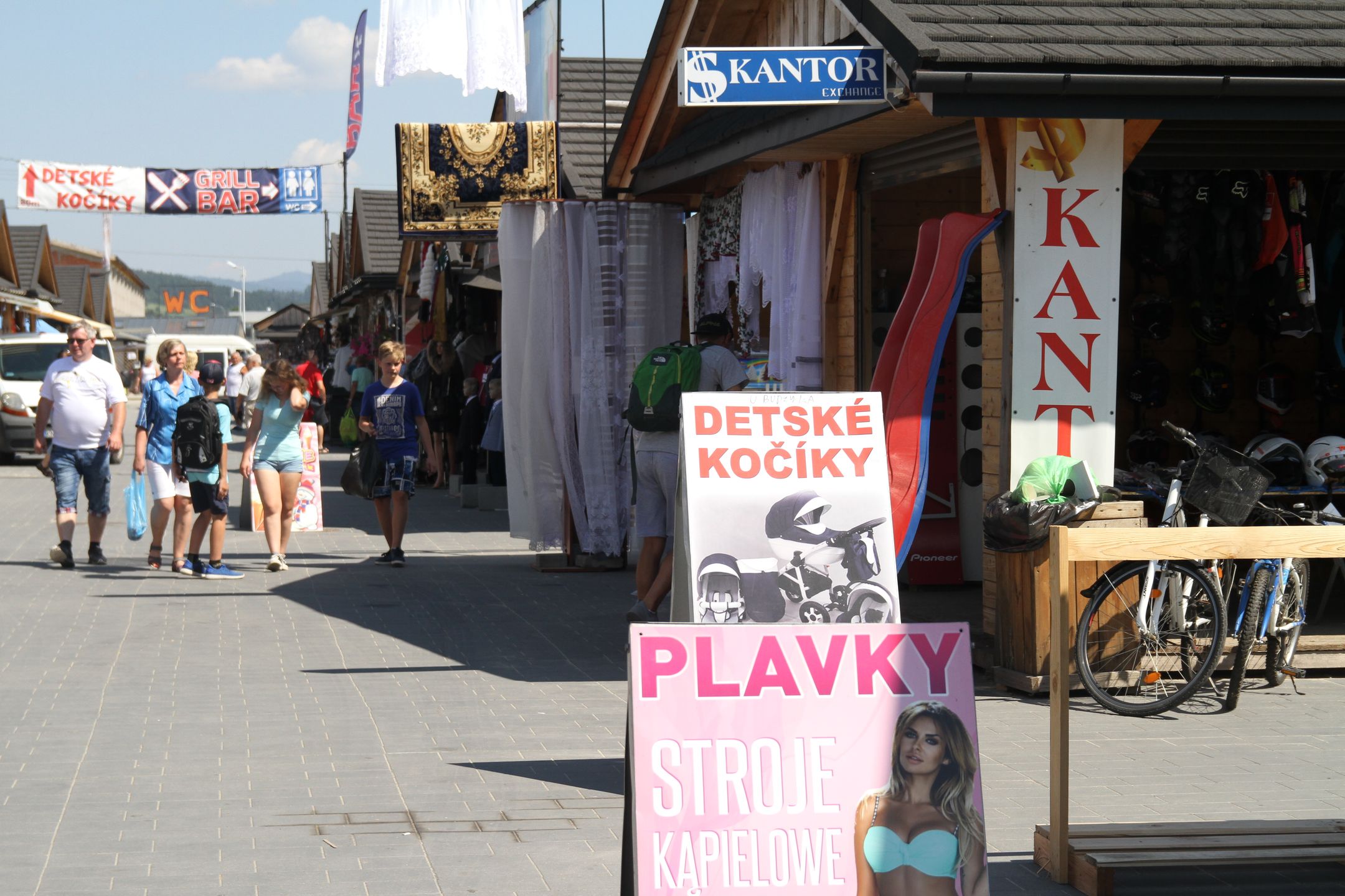 Słowacy regularnie zjeżdżają do polskiego miasta na zakupy