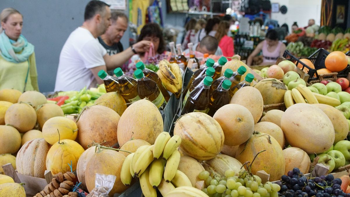 Resort finansów porządkuje stawki VAT. Na szczęście - obniżek jest więcej.