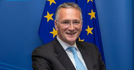 Koronawirus. Unijny profesor trzaska drzwiami. Rezygnacja prof. Mauro Ferrari