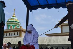 22 baty w Indonezji. Pobito pary za publiczne okazywanie uczuć
