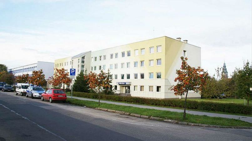 Poszukiwania policjanta, który uciekł przez okno trwały 1,5 godz.
