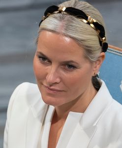 Mette-Marit na bierzmowaniu córki. Ingrid Alexandra uszanowała tradycję