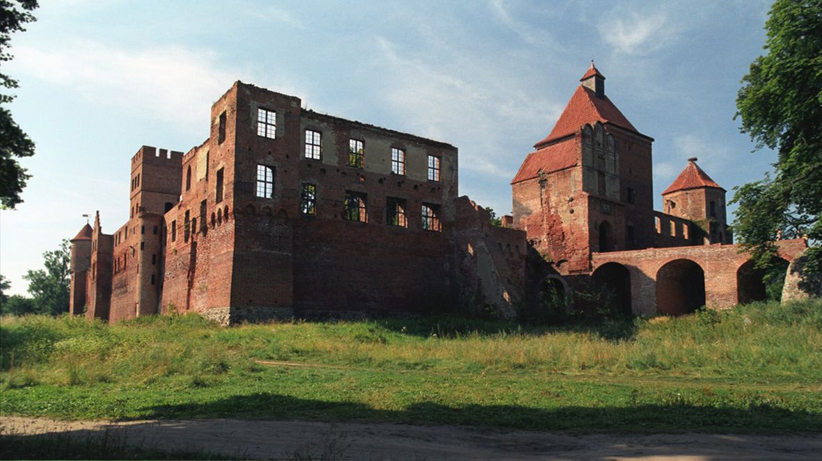 Pokrzyżacki zamek na sprzedaż. Komornik wystawił obiekt na licytację