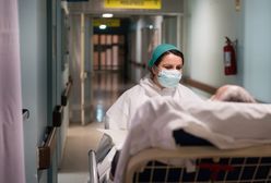 Pielęgniarka złożyła życzenia pracownikom ochrony zdrowia. "Życzę wam i sobie, żebyśmy przetrwali ten trudny czas"