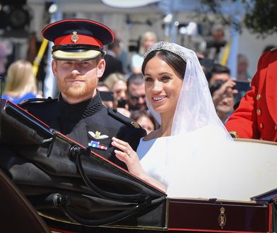 Urocze zdjęcia Meghan i Harry'ego ze ślubu. Ekspert ocenił ich mowę ciała