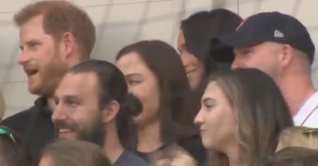 Książę Harry "zignorował" Meghan. Fani niezadowoleni przez wideo