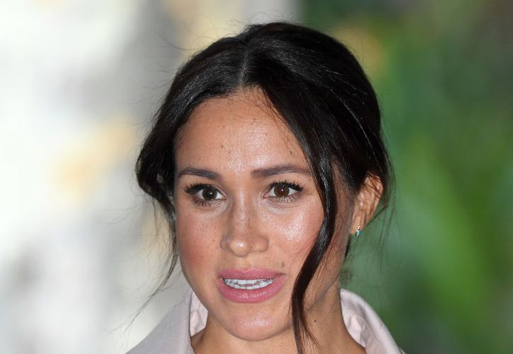 Meghan Markle ma dość mediów. Brytyjski tabloid podaje, że uciekła z pałacu